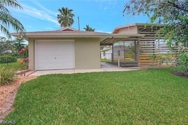 Building Photo - 787 Overiver Dr