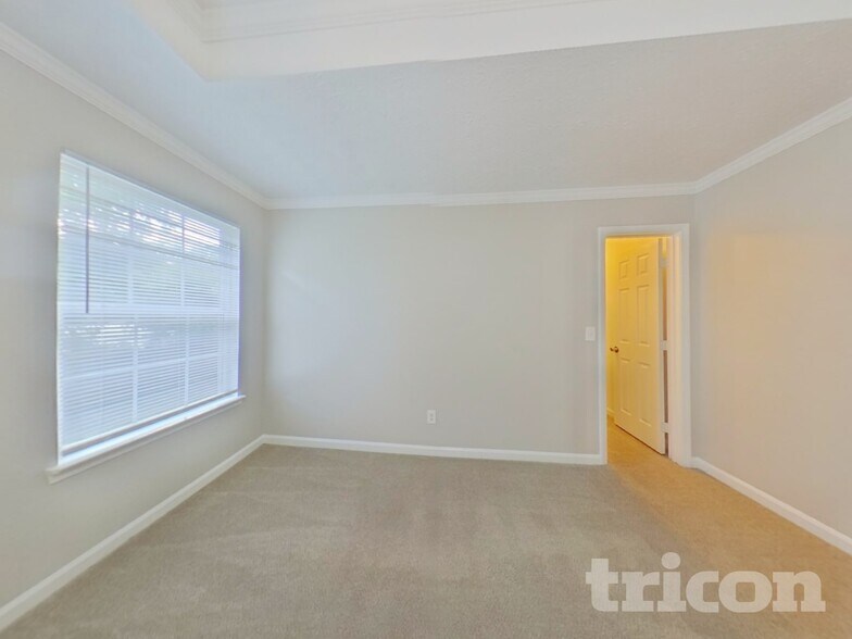 Building Photo - 5733 Partin Ln