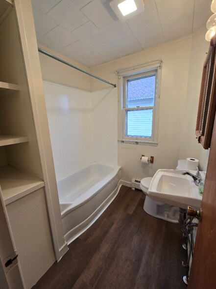 Building Photo - 625 Palm St