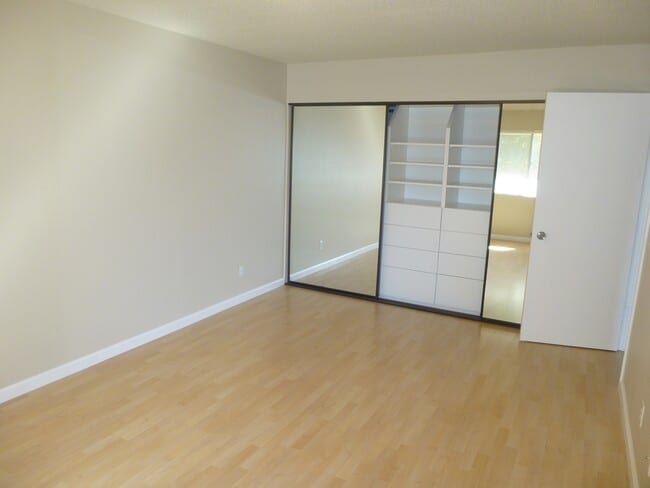 Building Photo - Knollwood Terrace Townhome in Orcutt Area