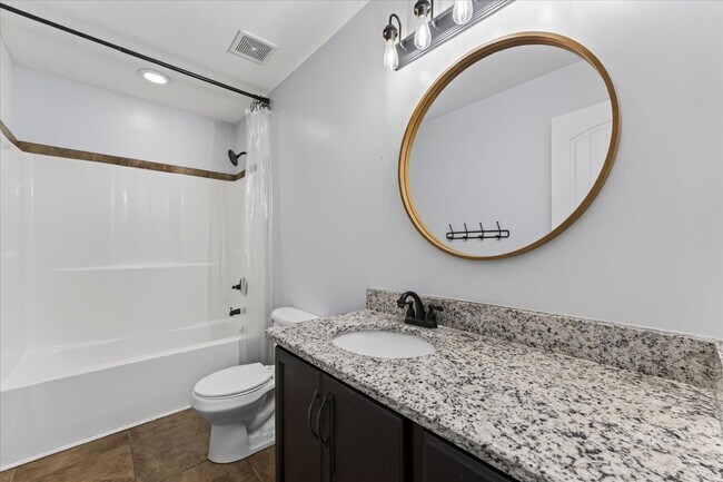 Building Photo - 3710 Windhaven Ct
