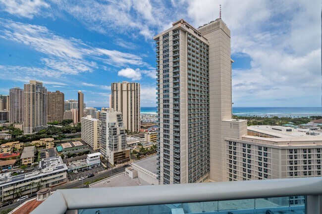 Building Photo - Kapiolani Residence - Great Location, Grea...
