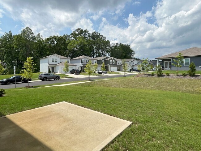 Building Photo - GREAT 3 bedroom 2.5 bath HOME IN WENDELL!
