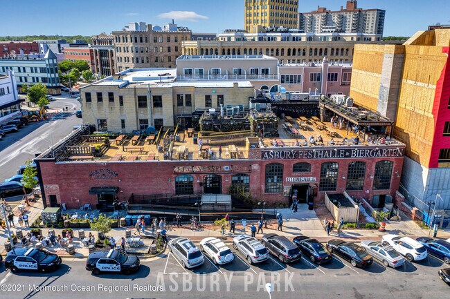 Building Photo - 180 Whitefield Ave