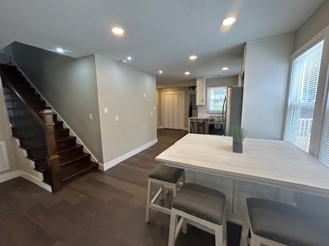 Building Photo - 25 Skyland Dr
