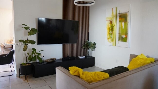 Building Photo - 549 NW 204th St