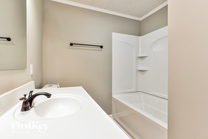 Building Photo - 441 Northern Rd