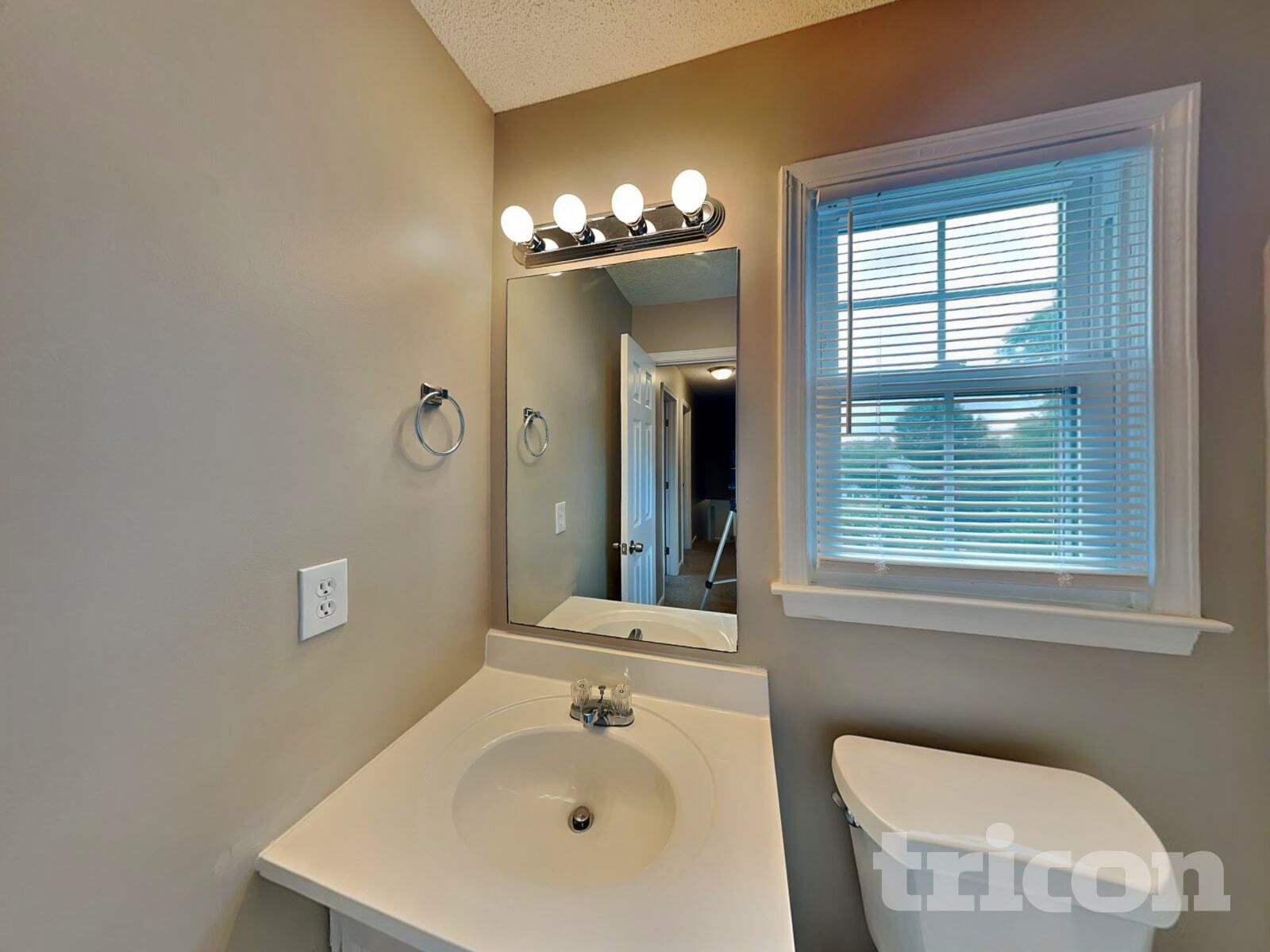 Building Photo - 5219 Glendora Ct