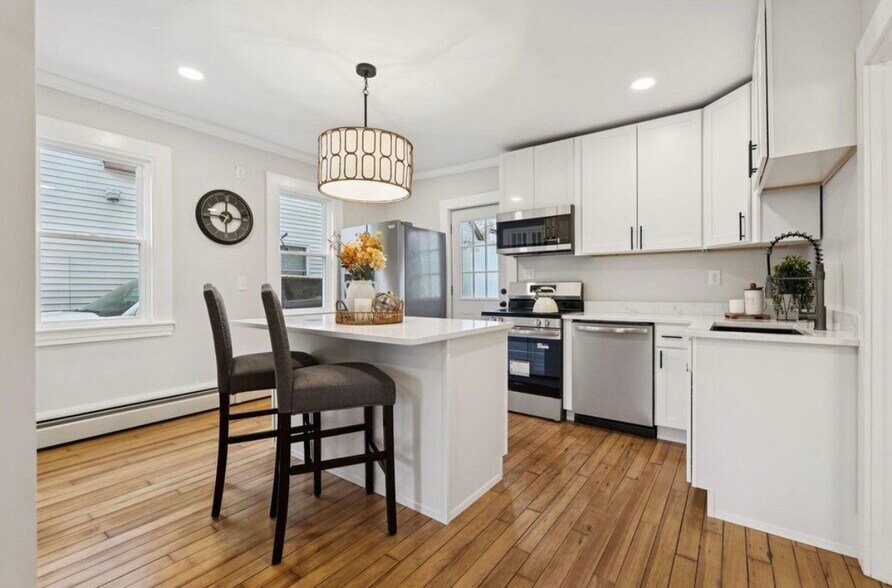 Building Photo - 24 Hill St