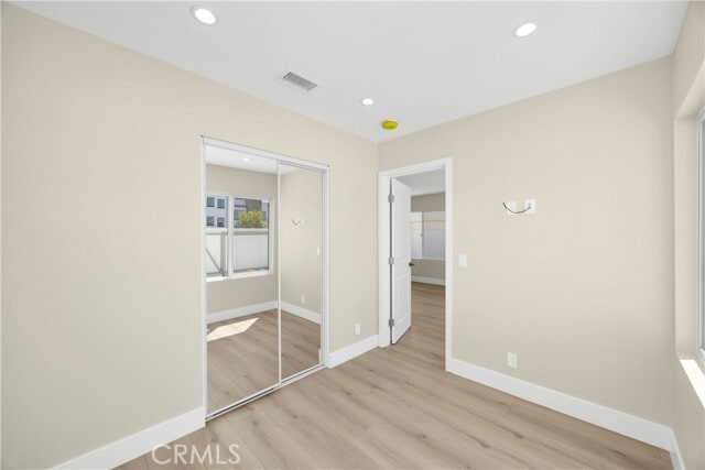 Building Photo - 806 W Balboa Blvd