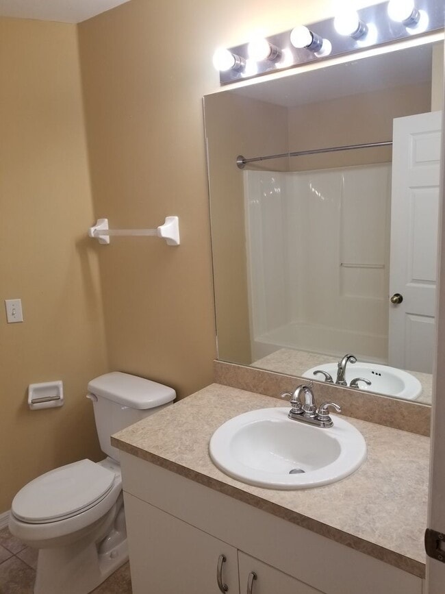 Building Photo - 2321 SW 19th St