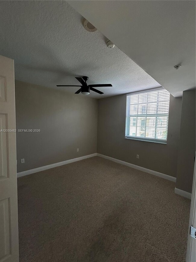 Building Photo - 610 Clematis St