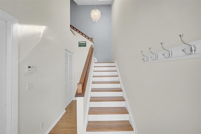 Building Photo - 5307 Buckhead Cir