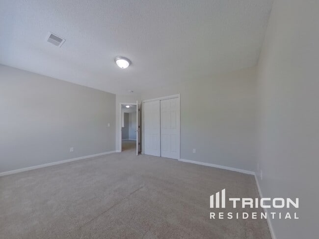 Building Photo - 244 Wild Olive Dr