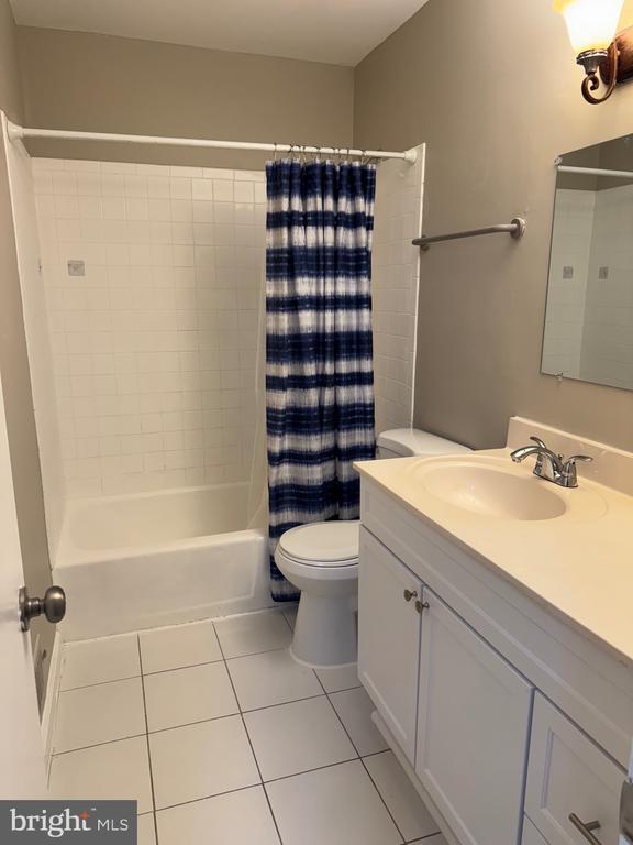 Building Photo - 9249 Byrd Dr