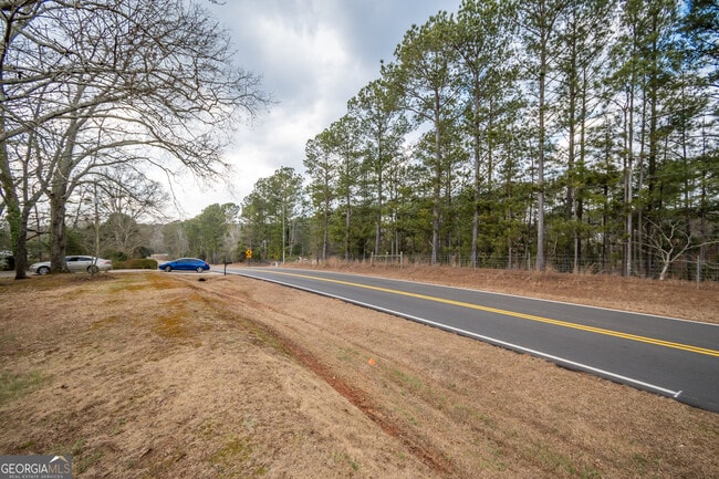 Building Photo - 1380 Chestnut Hill Rd