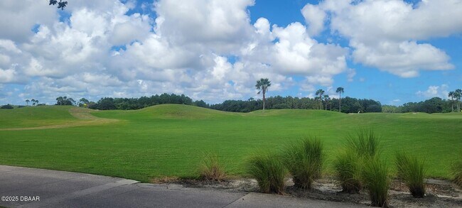 Building Photo - 284 Links Ter Blvd