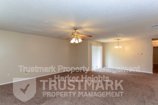 Building Photo - 2110 El Dorado Dr