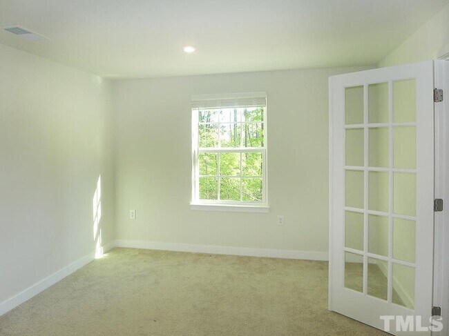 Building Photo - 137 Callowhill Ln