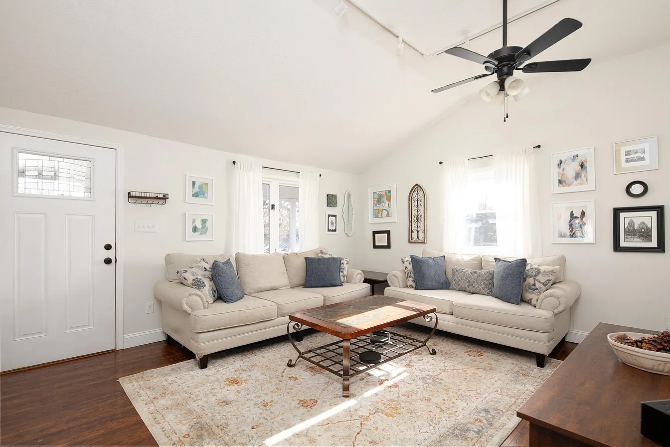 Building Photo - 317 Douglas Ct