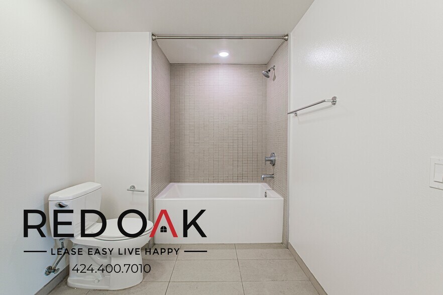 Building Photo - 5727 La Mirada Ave