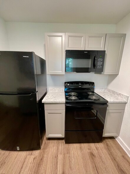 Building Photo - 105 Faye Dr