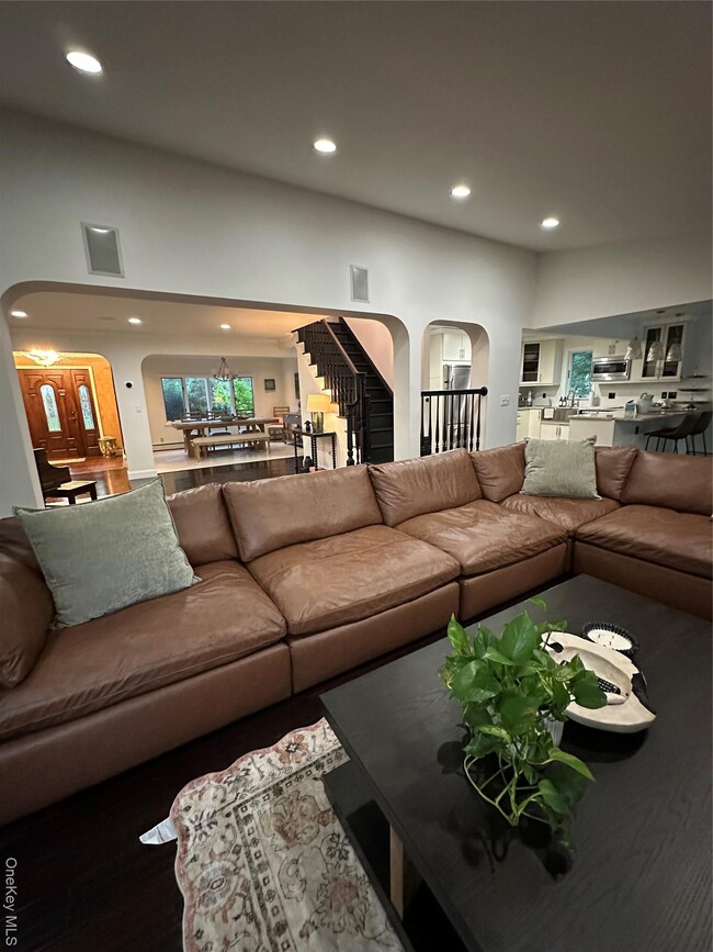 Building Photo - 29 Wilton Rd