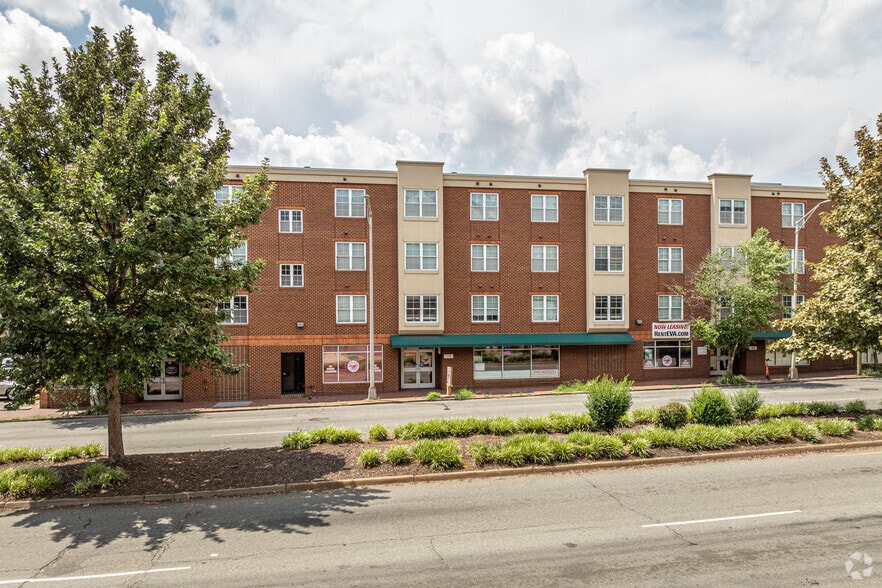 Primary Photo - Cary Belvidere Apartments