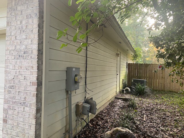 Building Photo - 1319 Blakemore Ct