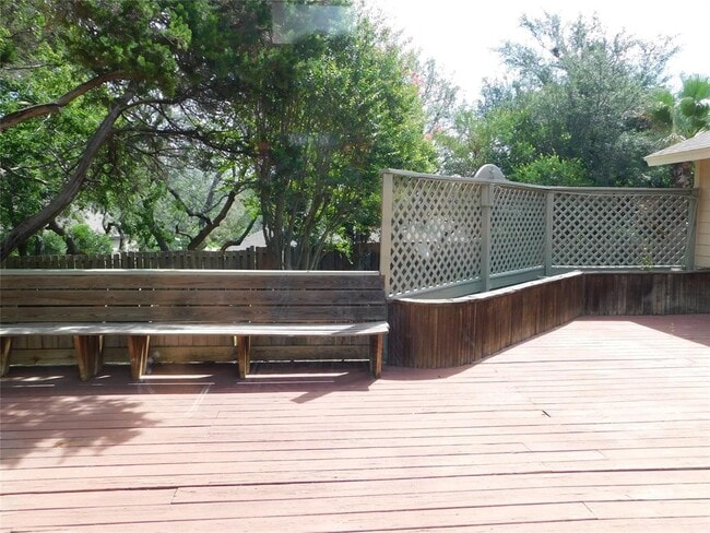 Building Photo - 1006 Porpoise St