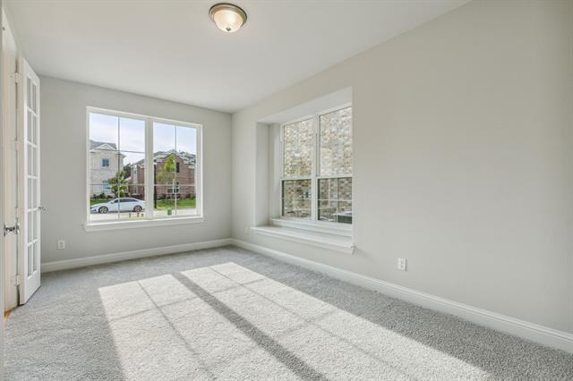 Building Photo - 821 Veranda View