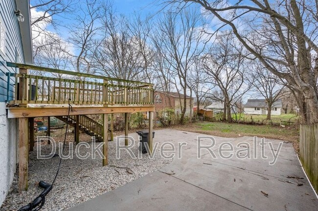 Building Photo - 317 E 17th St