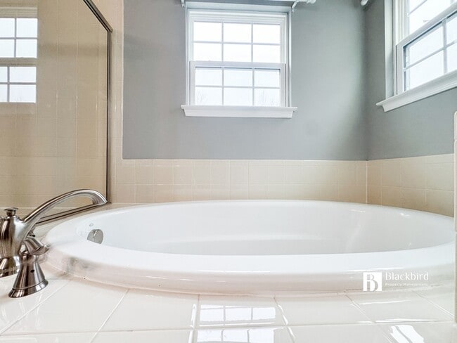 Building Photo - 13719 Port Commerce Ct