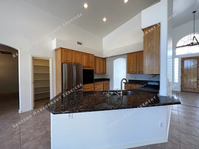 Building Photo - ***MOVE IN SPECIAL***BEAUTIFUL 4 BEDROOM P...