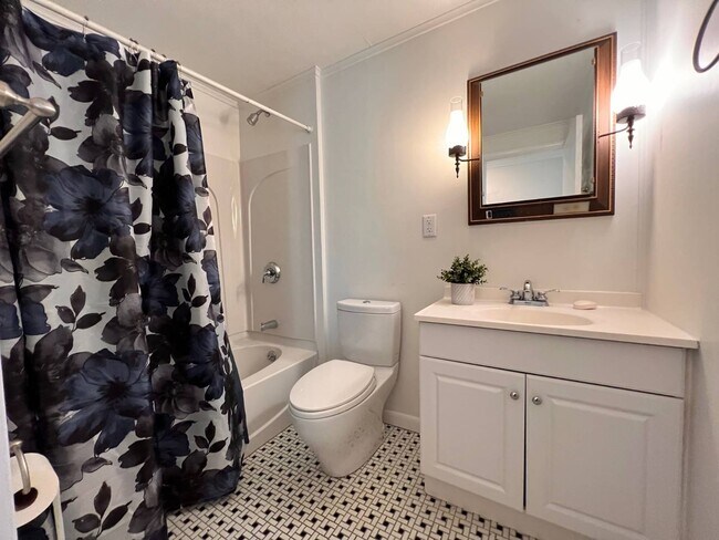 Building Photo - 5408 NY-22