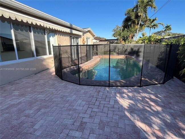 Building Photo - 9200 SW 54th St