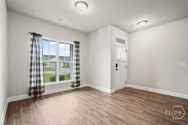 Building Photo - 211 Crosswinds Dr