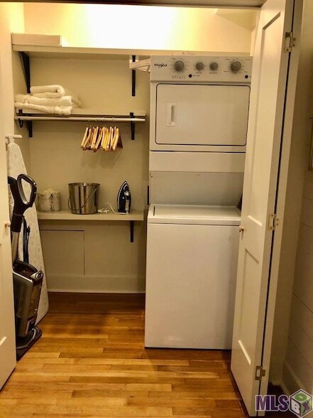 Building Photo - 1601 Letitia St