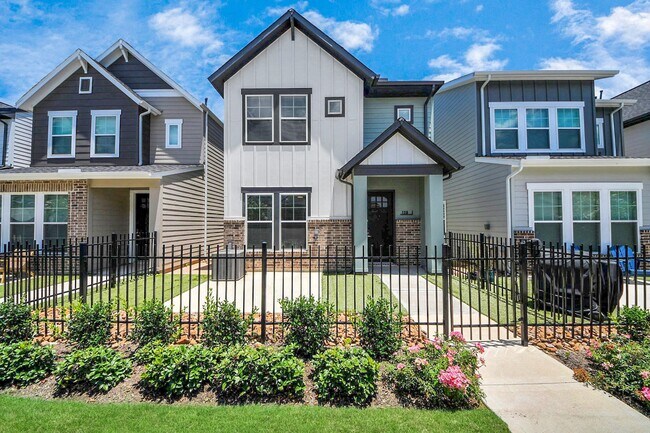 Primary Photo - 5300 Berkeley Knl Cir