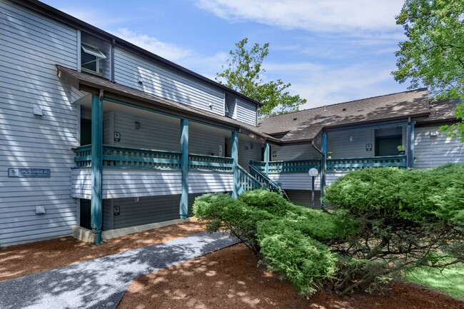 Primary Photo - Sandpiper East Apartments