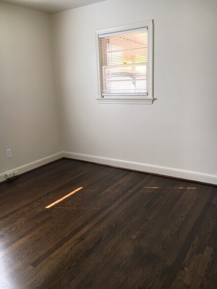 Bathroom 3 - 6527 Ivy Hill Dr