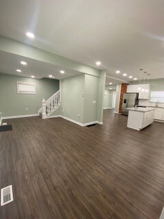 Building Photo - 786 S Ohio Ave