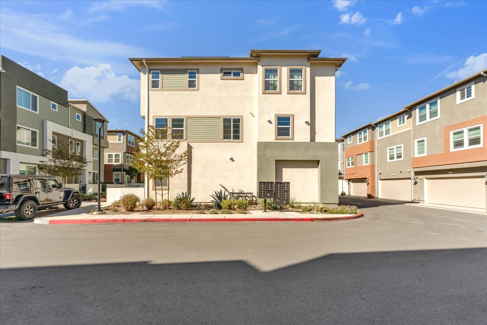 Building Photo - 27116 Valley Oak Pl