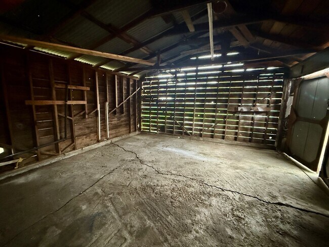 Building Photo - 2 Bedroom 1 Bath House