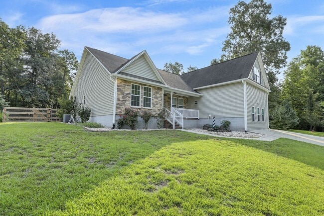 Building Photo - 244 Blue Creek Farms Drive