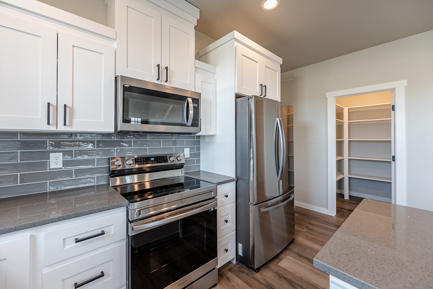 Building Photo - 4075 Quinn Dr NE