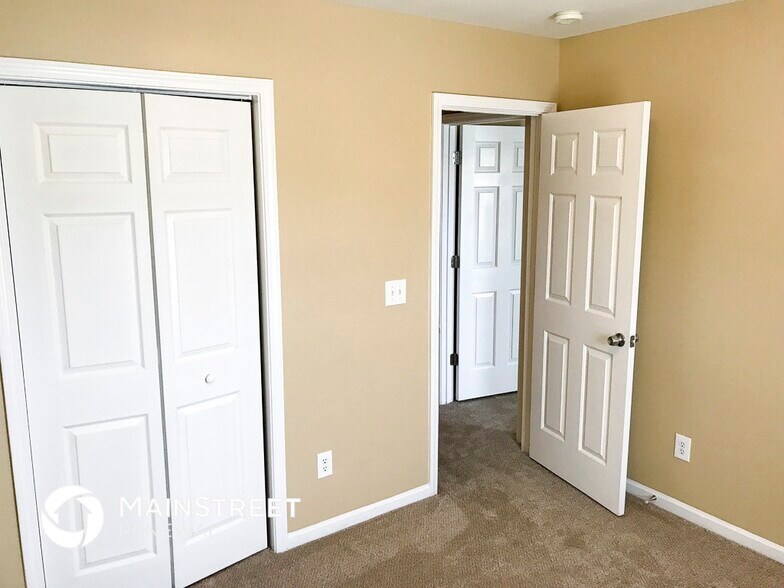 Building Photo - 554 Havenbrook Way NW