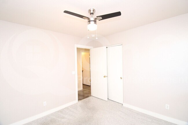 Building Photo - 15844 W Papago St