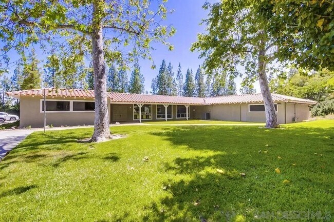 Building Photo - 2703 Lobelia Rd