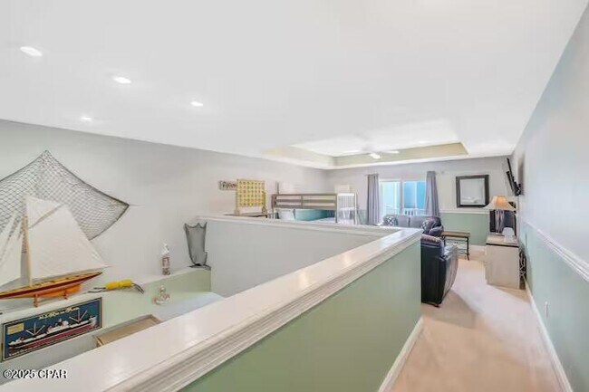 Building Photo - 5405 Thomas Dr